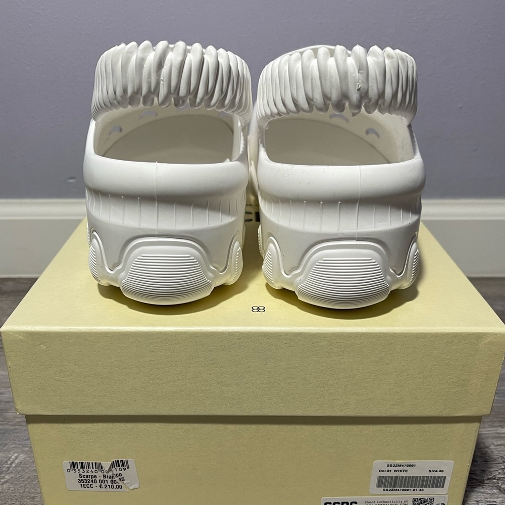 GCDS - Picture 4 of 6